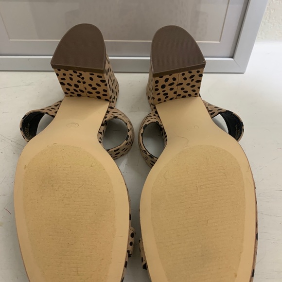 Cheetah Print Toe Loop Heels - Picture 3 of 5